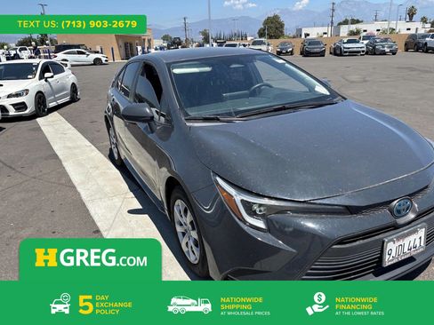 Used 2024 Toyota Corolla LE FWD image 1