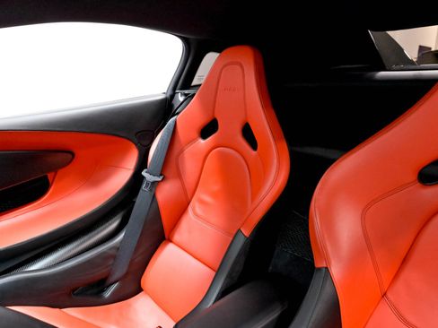 Used 2019 McLaren 600LT RWD image 12