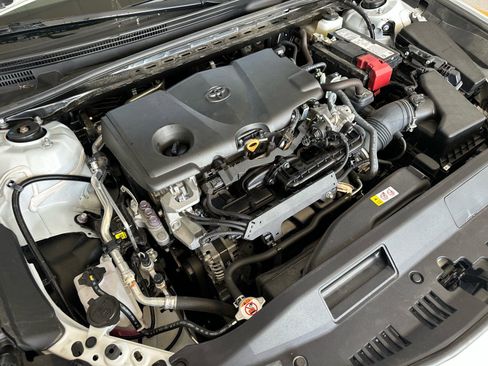 Used 2023 Toyota Camry SE w/ Convenience Package image 13