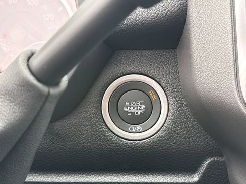 New 2026 RAM 2500 Big Horn AWD/4WD image 37