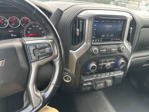 Used 2023 Chevrolet Silverado 2500 LT w/ Convenience Package image 8