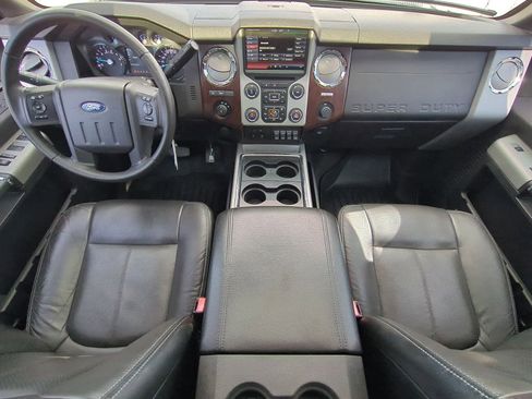 Used 2014 Ford F250 Lariat w/ Lariat Ultimate Package image 15