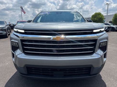 New 2026 Chevrolet Traverse LT FWD image 9