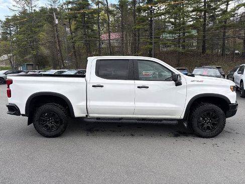 Certified 2023 Chevrolet Silverado 1500 ZR2 AWD/4WD image 6