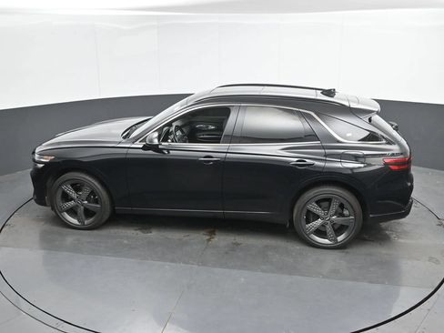 Used 2023 Genesis GV70 3.5T Sport w/ Sport Prestige Package AWD/4WD image 35