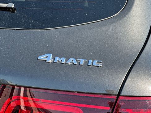 Used 2022 Mercedes-Benz GLC 300 4MATIC image 26