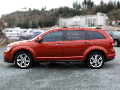 Used 2014 Dodge Journey Limited w/ Flexible Seating Group image 4