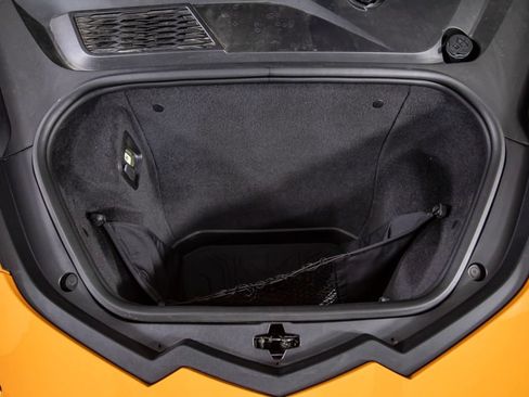 Used 2022 Chevrolet Corvette Stingray Premium Conv w/ Z51 Performance Package RWD image 45