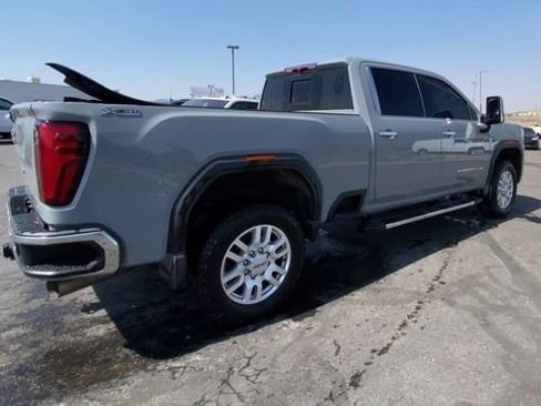 Used 2024 GMC Sierra 2500 SLT w/ SLT Premium Package AWD/4WD image 8