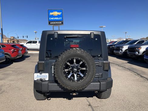 Used 2016 Jeep Wrangler Unlimited Sport image 7