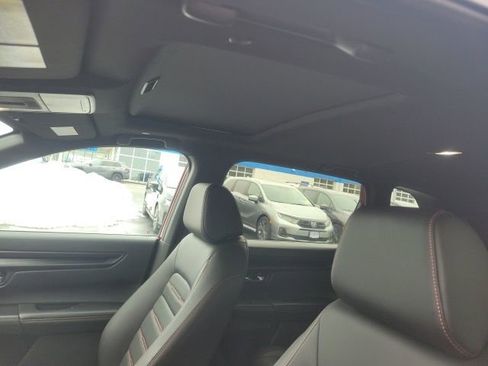 Used 2025 Honda CR-V Sport-L image 11