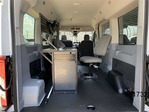 Used 2019 Ford Transit 150 XLT image 10
