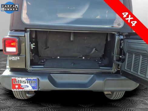 Used 2023 Jeep Wrangler Sport S image 7