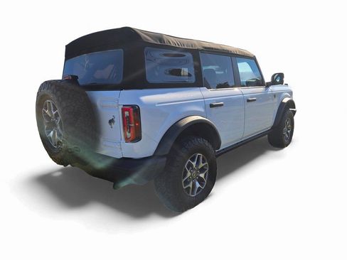 Used 2023 Ford Bronco Badlands image 4