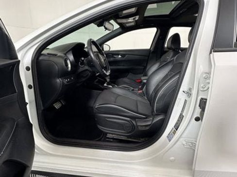 Used 2022 Kia Forte GT-Line w/ GT-Line Premium Package image 9