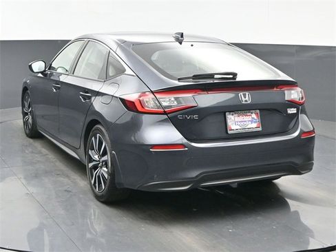 Certified 2024 Honda Civic EX-L image 4