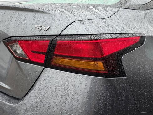 Used 2023 Nissan Altima 2.5 SV image 9