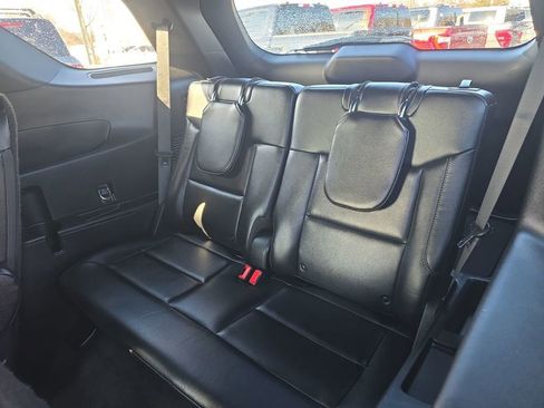 Used 2020 Ford Explorer XLT w/ Equipment Group 202A image 18