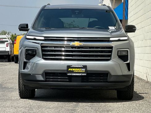 Certified 2024 Chevrolet Traverse LT AWD/4WD image 9