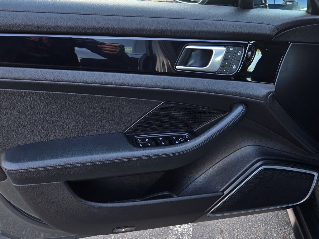 Used 2022 Porsche Panamera Platinum Edition RWD image 14