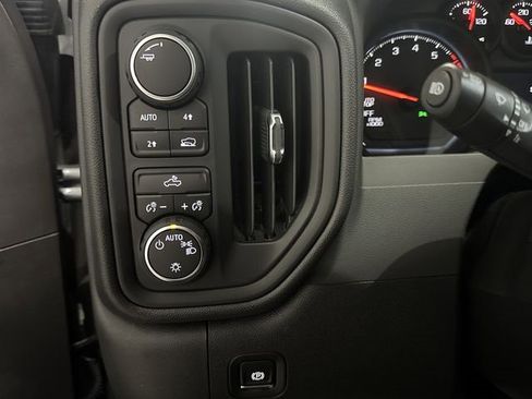 Used 2025 Chevrolet Silverado 1500 W/T w/ WT Value Package image 18