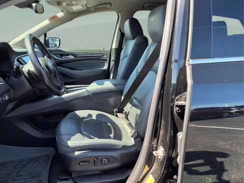 Used 2020 Buick Enclave Essence AWD/4WD image 12