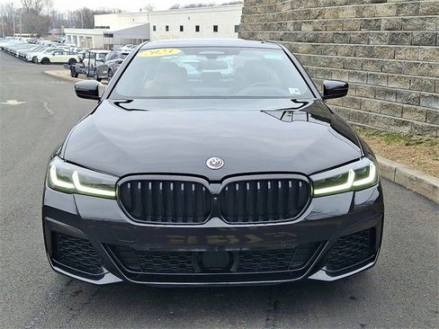 Used 2023 BMW M550i xDrive w/ Dynamic Handling Package image 2