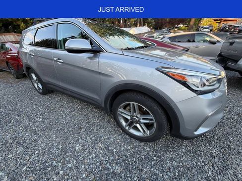 Used 2017 Hyundai Santa Fe AWD image 1