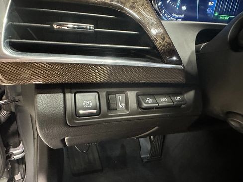 Used 2018 Cadillac CT6 Premium Luxury w/ Driver Assist Package AWD/4WD image 32