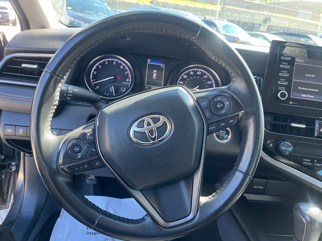 Used 2024 Toyota Camry SE w/ Convenience Package FWD image 17