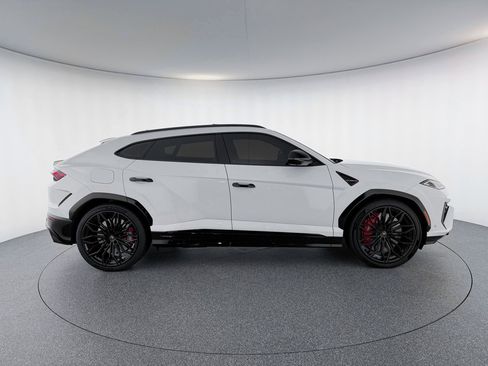 Used 2025 Lamborghini Urus SE AWD/4WD image 6