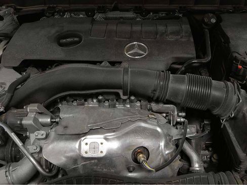 Used 2023 Mercedes-Benz GLB 250 image 19