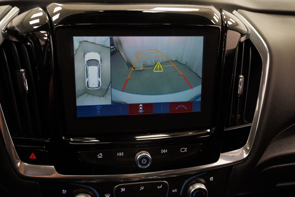 Used 2018 Chevrolet Traverse Premier w/ Redline Edition AWD/4WD image 21
