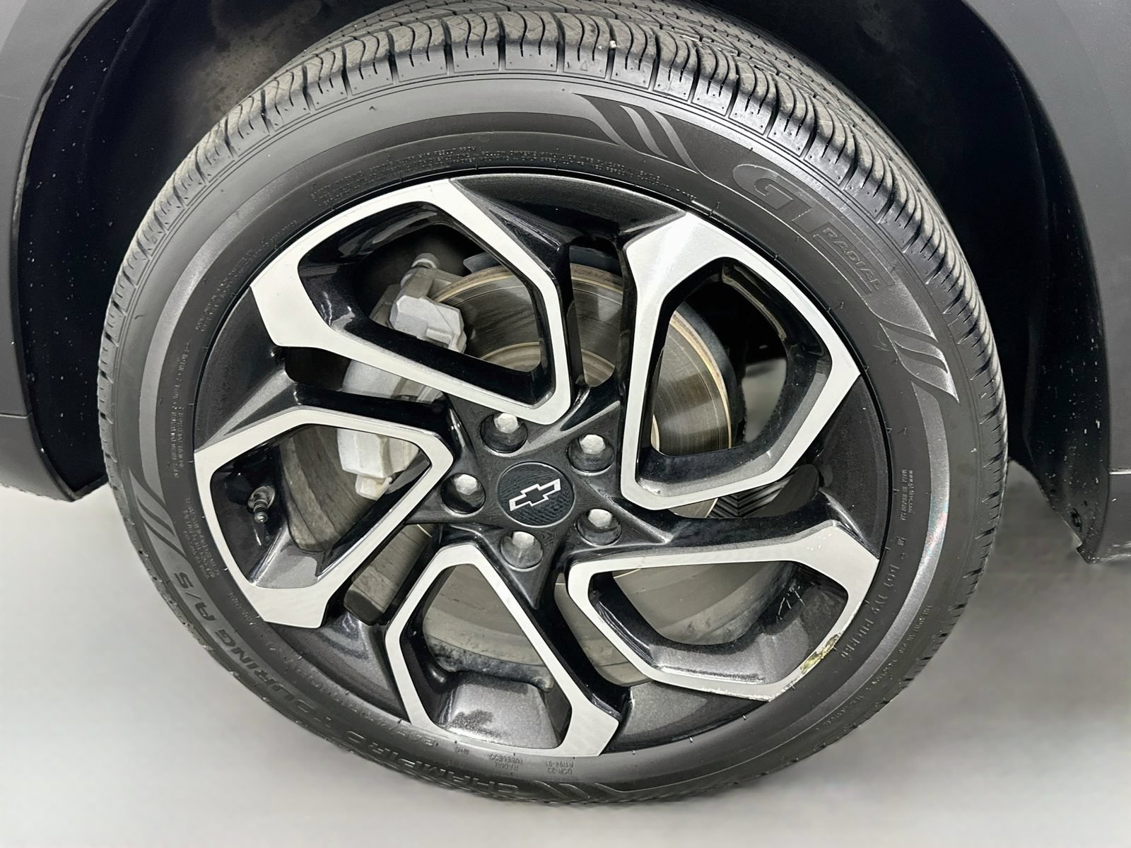 Used 2024 Chevrolet Trax RS w/ Driver Confidence Package FWD image 30