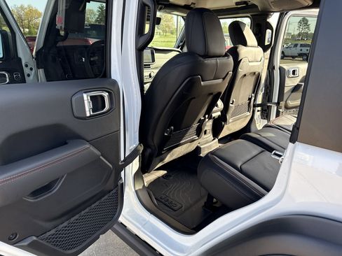 New 2025 Jeep Wrangler Unlimited Rubicon w/ Safety Group image 25
