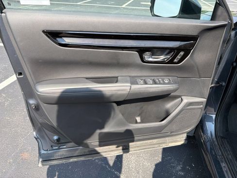 Used 2024 Honda CR-V EX-L image 11