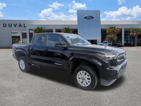 Used 2024 Toyota Tacoma SR5 image 4