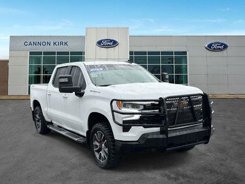 Used 2025 Chevrolet Silverado 1500 LT AWD/4WD image 1