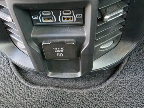 Used 2024 RAM 2500 Laramie w/ Safety Group AWD/4WD image 11