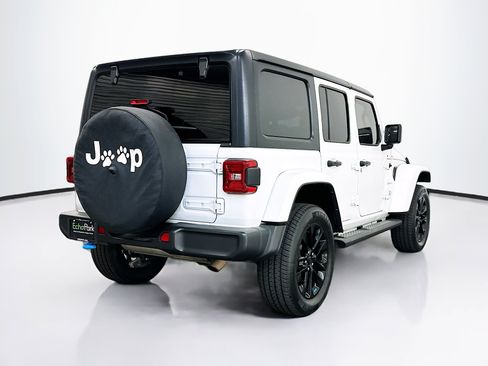 Used 2023 Jeep Wrangler Unlimited Sahara w/ Cold Weather Group AWD/4WD image 9