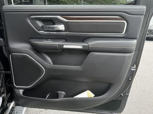 Used 2021 RAM 1500 Laramie AWD/4WD image 19