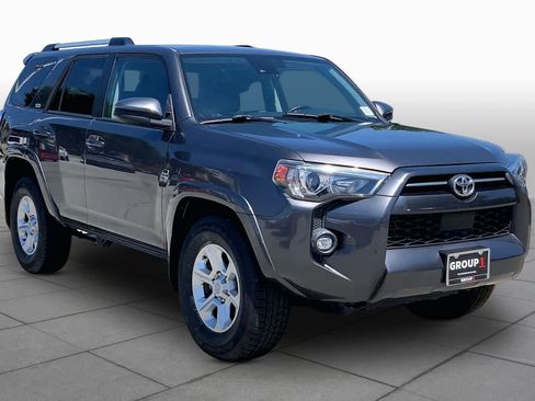 Used 2022 Toyota 4Runner SR5 RWD image 3