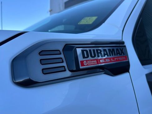 Used 2024 GMC Sierra 3500 AT4 w/ AT4 Preferred Package image 9