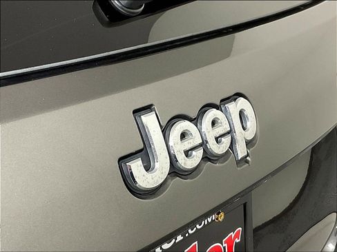 Used 2018 Jeep Grand Cherokee Limited w/ Trailer Tow Group IV AWD/4WD image 24