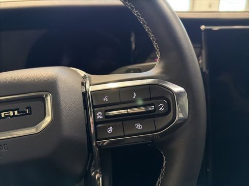 Used 2025 GMC Acadia Denali w/ LPO, Cargo Package image 34