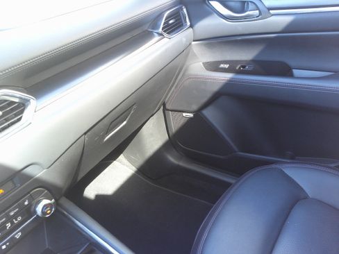 Used 2025 MAZDA CX-5 Carbon Edition image 32