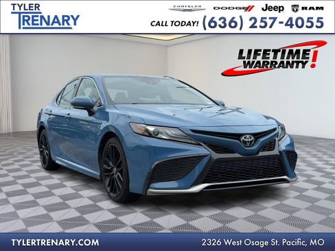 Used 2024 Toyota Camry XSE FWD image 1