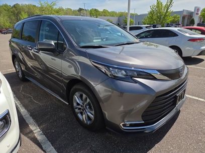 Used 2024 Toyota Sienna XLE w/ XLE Plus Package