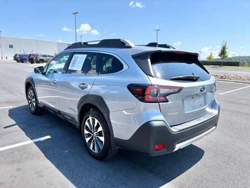 Certified 2025 Subaru Outback Touring w/ Popular Package #2 AWD/4WD image 5