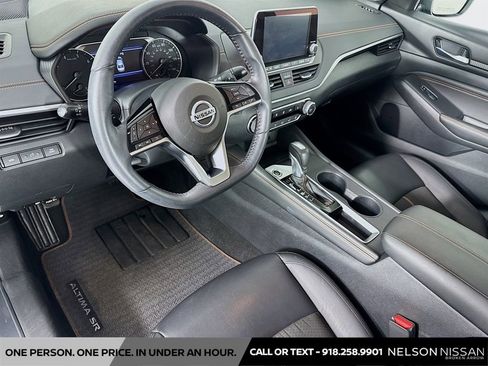 Certified 2020 Nissan Altima 2.5 SR w/ Premium Package FWD image 9